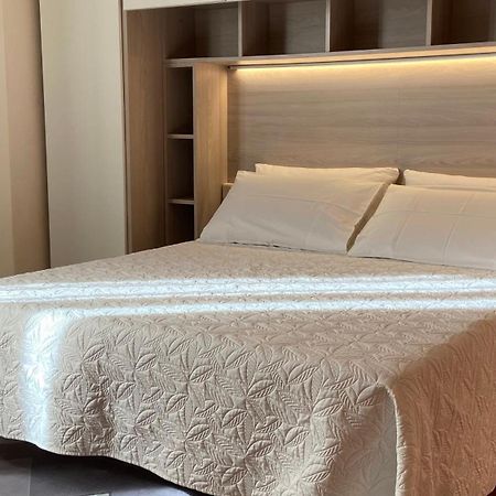 Indipendent Studio Apartment With Terrace - Parking Флоренція Екстер'єр фото