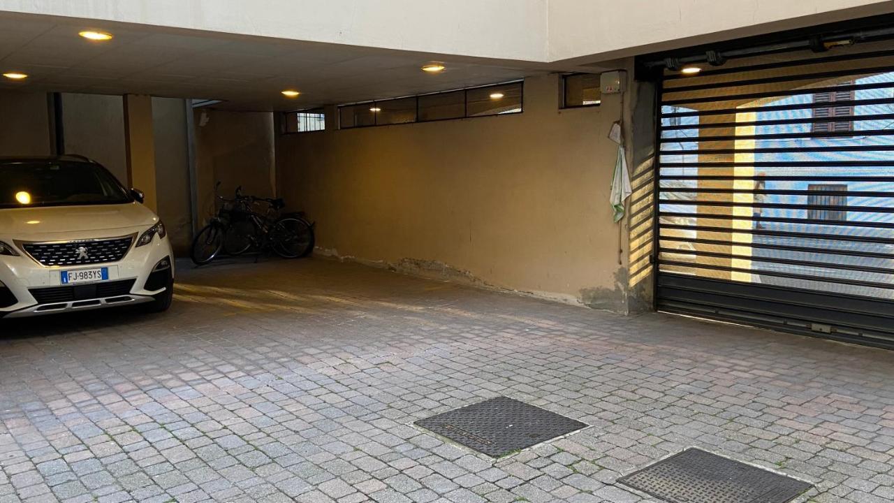 Indipendent Studio Apartment With Terrace - Parking Флоренція Екстер'єр фото
