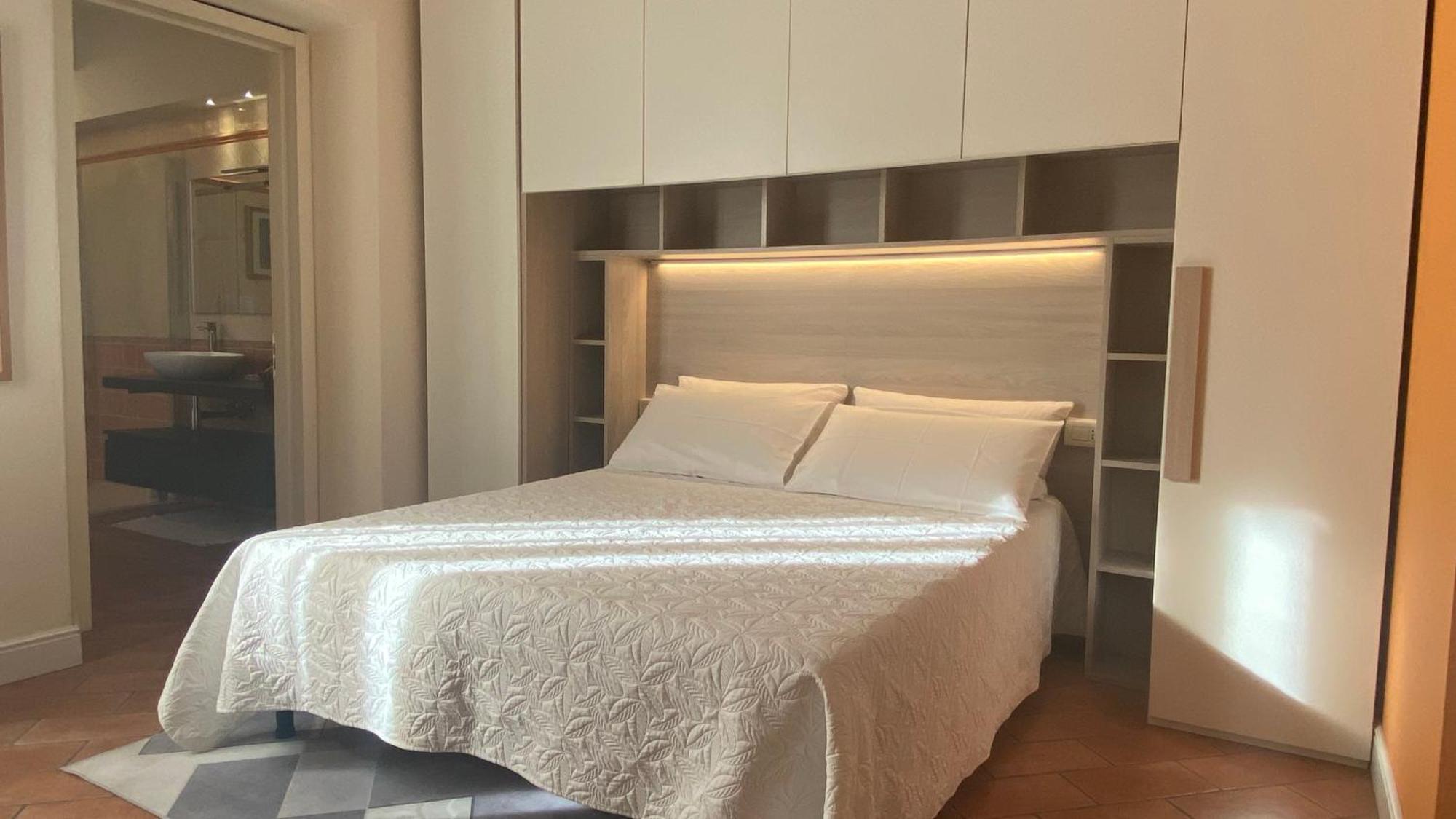Indipendent Studio Apartment With Terrace - Parking Флоренція Екстер'єр фото
